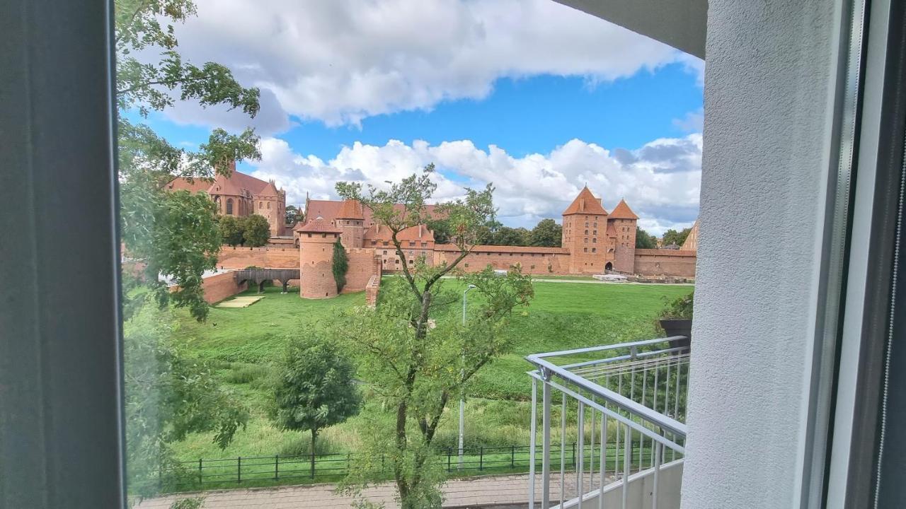 Apartament Okno Na Zamek マルボルク エクステリア 写真