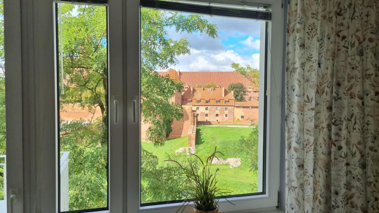 Apartament Okno Na Zamek マルボルク エクステリア 写真